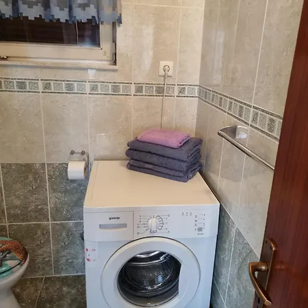 House Hotel *