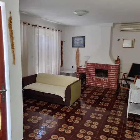 House * Omiš